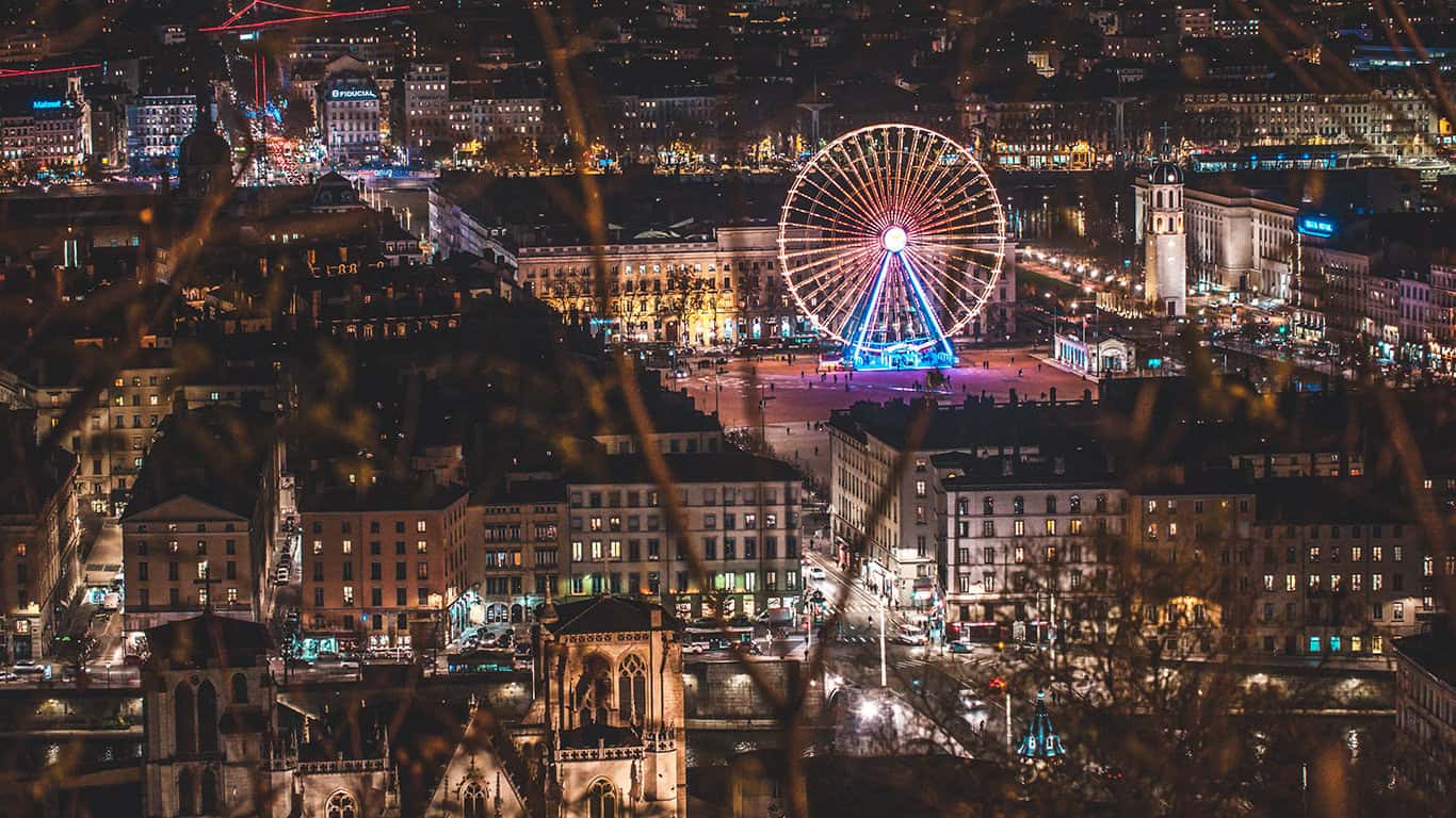 place-bellecour-allo-van-lyon